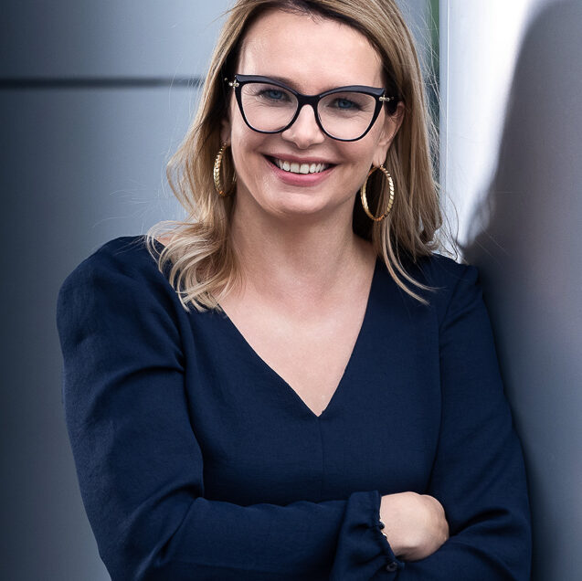 Jedna sesja, wiele twarzy: Sesja wizerunkowa Anny w WiP-Studio